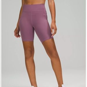 NWT Lululemon Invigorate High-Rise Short 8”